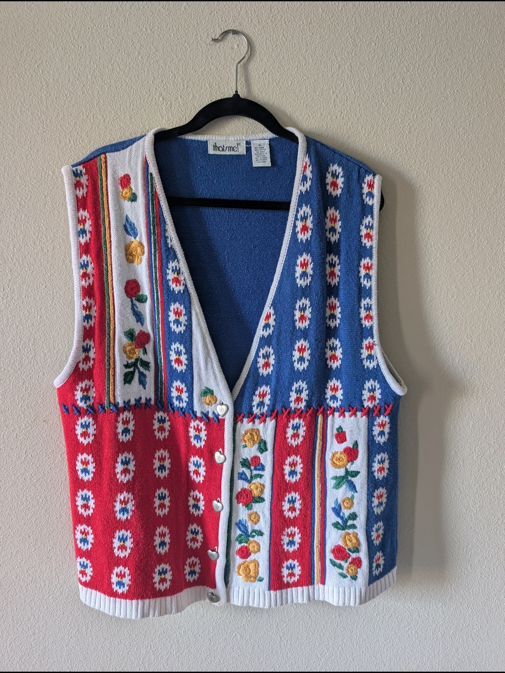 Vintage-style Floral Knit Vest in Red, Blue & White